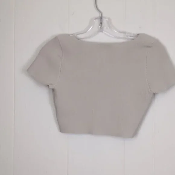 Aritzia babaton sculpt knit square neck crop tee - Picture 5 of 5